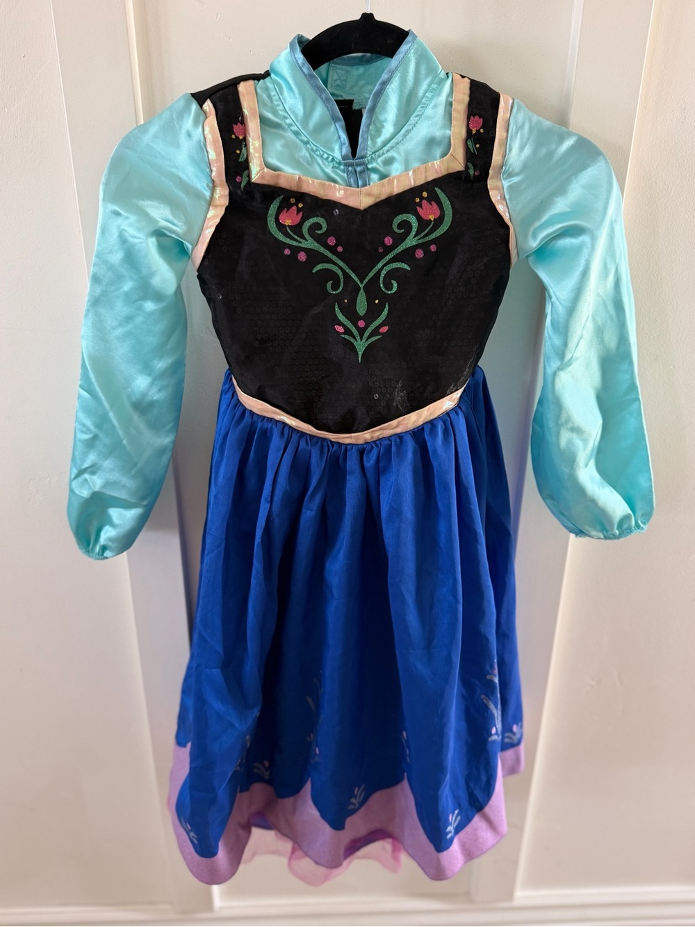👑 Authentic Disney Store Princess Anna Frozen Winter Costume Dress. 5/6